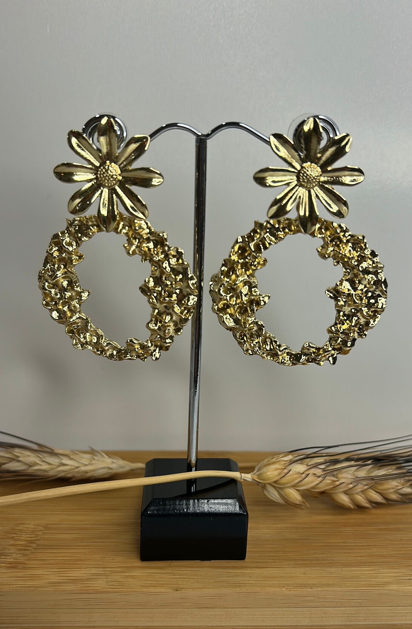 Pendiente flamenca dorado