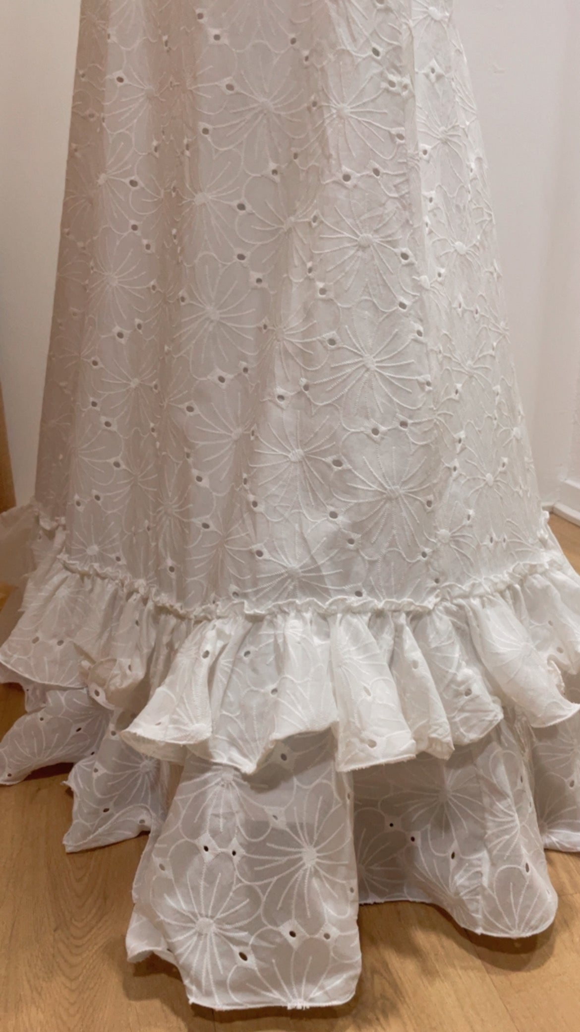 Bata Luna perforada