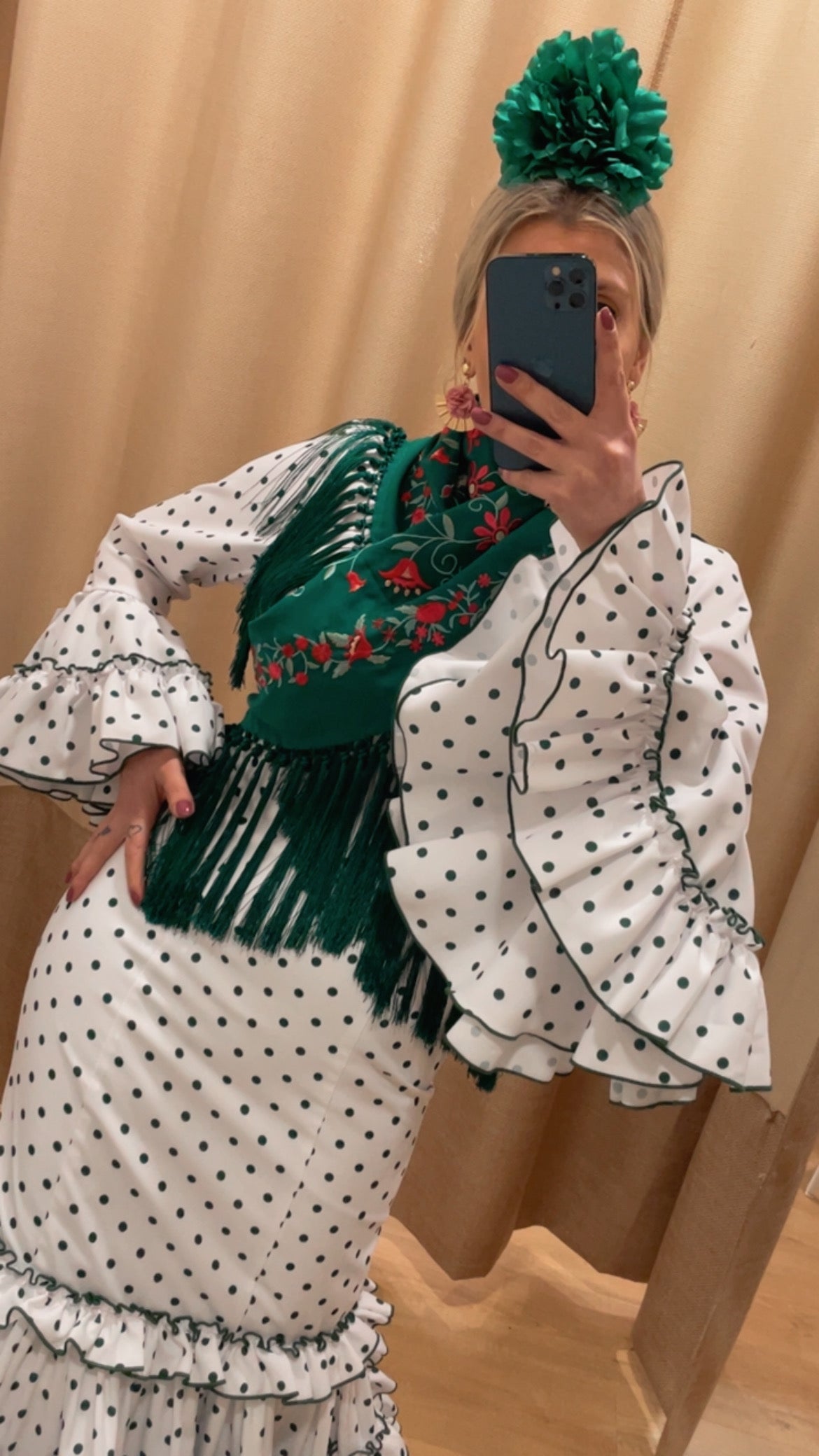 Traje canastero albaicin