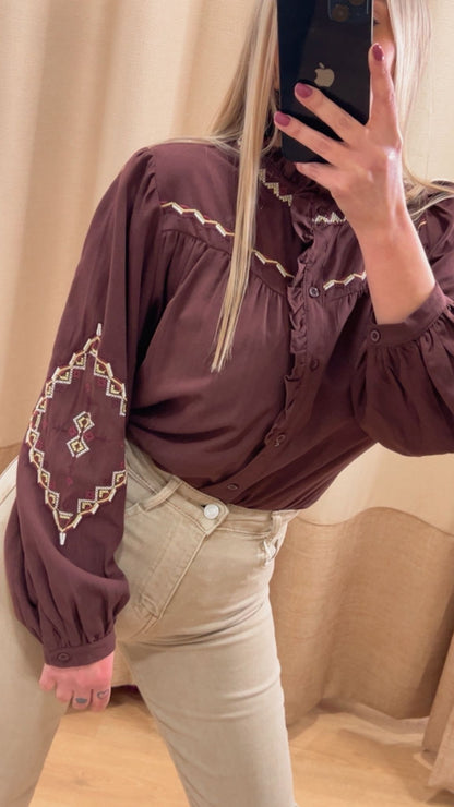 Camisa étnica